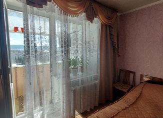 Двухкомнатная квартира на продажу, 63 м2, Белорецк, улица В. Ленина, 73