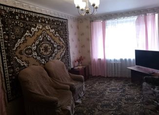 Продам трехкомнатную квартиру, 60 м2, Каменск-Шахтинский, улица Пугачёва, 5