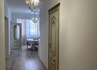Продам трехкомнатную квартиру, 70 м2, Грозный, Санкт-Петербургская улица, 42А, Ленинский район