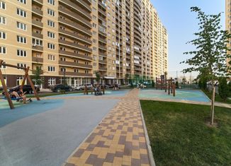 Продается 2-комнатная квартира, 63.84 м2, Краснодар, улица Петра Метальникова, 36, микрорайон имени Евгении Жигуленко