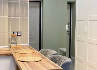 Продаю 2-комнатную квартиру, 36.7 м2, Владивосток, улица Калинина, 11с3, ЖК Золотой Рог