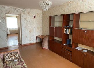 Продам 3-ком. квартиру, 57.5 м2, Сафоново, 2-й микрорайон, 28