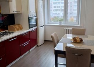 Продажа 3-ком. квартиры, 70 м2, Ульяновская область, улица Жиркевича, 3