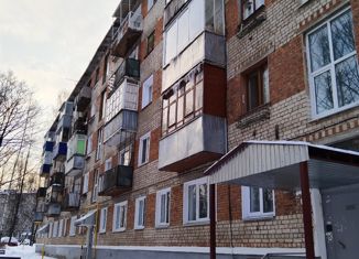 Продаю двухкомнатную квартиру, 42 м2, Кирово-Чепецк, проезд Лермонтова, 8