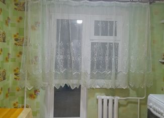 Продажа трехкомнатной квартиры, 62 м2, рабочий посёлок Москаленки, Комсомольская улица, 104