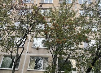 Продам 2-комнатную квартиру, 43.7 м2, Санкт-Петербург, улица Подвойского, 17к1, метро Проспект Большевиков