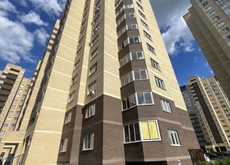 Продается 2-комнатная квартира, 63 м2, Ногинск, улица Дмитрия Михайлова, 4