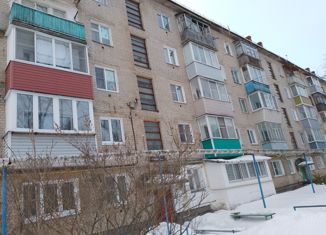 Трехкомнатная квартира на продажу, 41.6 м2, посёлок городского типа Лесной, Школьная улица, 10