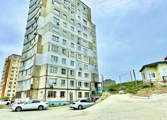 Продаю однокомнатную квартиру, 32.9 м2, Владивосток, улица Добровольского, 45