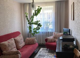 Продается 3-ком. квартира, 65.4 м2, Кронштадт, улица Станюковича, 1/9