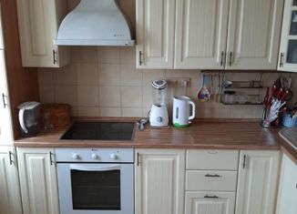 Продам трехкомнатную квартиру, 74.4 м2, Москва, бульвар Адмирала Ушакова, 11, метро Бульвар Адмирала Ушакова