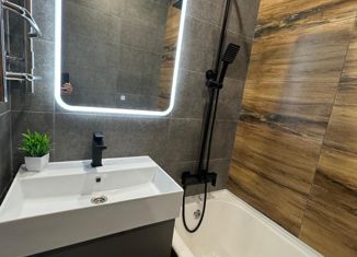 Продажа 2-комнатной квартиры, 56.8 м2, Хабаровский край, улица Шатова, 4А