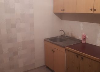 Сдается трехкомнатная квартира, 65 м2, Магнитогорск, улица Зелёный Лог, 33