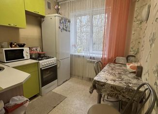 Продается 2-комнатная квартира, 42 м2, Ангарск, 12-й микрорайон, 12