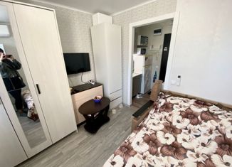 Продажа однокомнатной квартиры, 14 м2, Азов, Севастопольская улица, 111