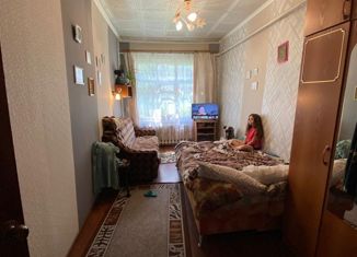 Продается 2-ком. квартира, 49 м2, Тверь, улица Железнодорожников, 49