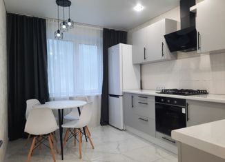 Трехкомнатная квартира на продажу, 63 м2, рабочий поселок Приволжский, 8-й квартал, 2