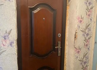 Продам 1-ком. квартиру, 30 м2, Осинники, улица 50 лет Октября, 26