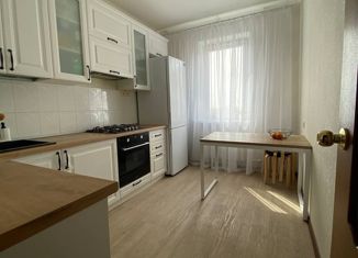 Продаю 2-комнатную квартиру, 50.8 м2, Татарстан, Набережночелнинский проспект, 80