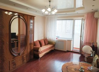Продам 1-комнатную квартиру, 38 м2, Новороссийск, проспект Дзержинского, 206