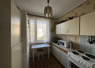 Продажа 2-ком. квартиры, 46 м2, Москва, улица Маршала Тимошенко, 36