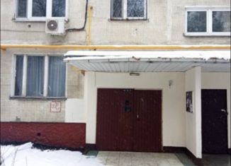 Продается 3-комнатная квартира, 52 м2, Москва, улица Молдагуловой, 10к4, метро Рязанский проспект