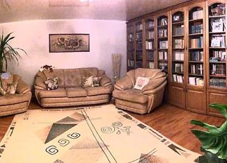 Продается 5-ком. квартира, 115 м2, Саратов, улица имени В.Н. Симбирцева, 7, Октябрьский район