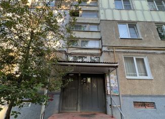 Продаю трехкомнатную квартиру, 61.2 м2, Новосибирская область, Прудная улица, 4