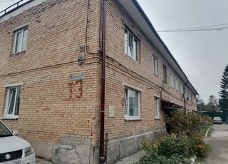 Продажа 2-ком. квартиры, 40 м2, Владивосток, улица Александровича, 13, Советский район