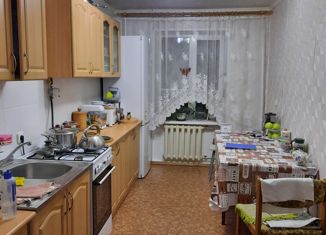 Продаю трехкомнатную квартиру, 62 м2, село Покровское, Майская улица, 25