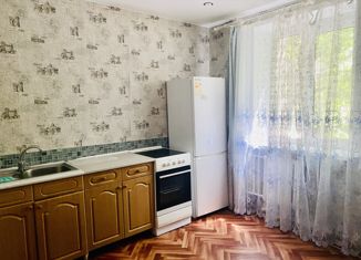 Сдаю 1-комнатную квартиру, 35 м2, Волгоград, Шекснинская улица, 24