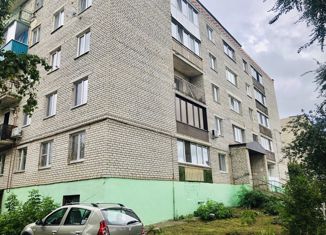 Продам 3-ком. квартиру, 89.6 м2, Вольск, Комсомольская улица, 249