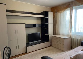 Продаю 3-ком. квартиру, 73 м2, Симферополь, Балаклавская улица, 71, Центральный район