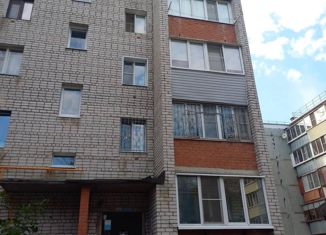 Продажа 2-ком. квартиры, 49 м2, Калужская область, улица Шахтёров, 13