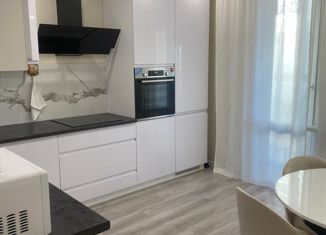 Продажа 3-ком. квартиры, 75 м2, Казань, ЖК Светлая Долина, улица Рашида Нежметдинова