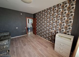 Продаю двухкомнатную квартиру, 40.6 м2, Стрежевой, улица Строителей, 12