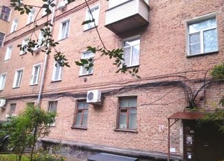 Продажа 2-комнатной квартиры, 55.7 м2, Рубцовск, улица Калинина, 16