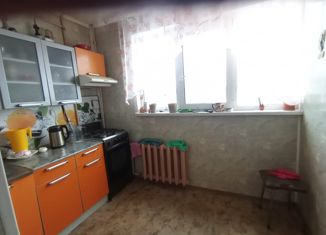 Продам 3-комнатную квартиру, 59.7 м2, Ленинградская область, площадь Дружбы, 14