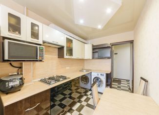 Продам трехкомнатную квартиру, 65.3 м2, Верхняя Пышма, улица Уральских Рабочих, 50