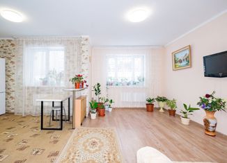 Продается трехкомнатная квартира, 90 м2, Екатеринбург, Кунарская улица, 34, Кунарская улица