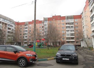 Сдается двухкомнатная квартира, 60 м2, Москва, улица Николая Старостина, 7, район Новокосино