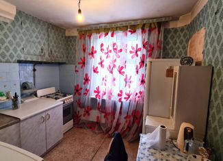 Продажа 2-ком. квартиры, 53 м2, Клин, улица 60 лет Октября, 5