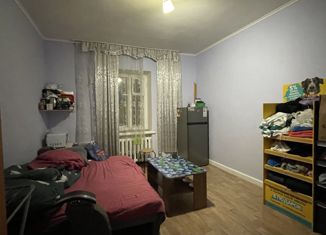 Продаю комнату, 78 м2, Екатеринбург, улица Лобкова, 131, улица Лобкова