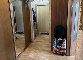 Продам 3-ком. квартиру, 76.2 м2, Москва, проспект Защитников Москвы, 13, проспект Защитников Москвы