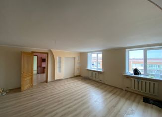 Продается 3-комнатная квартира, 83.9 м2, Лениногорск, улица Заварыкина, 4А