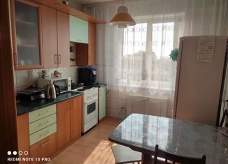 Продается двухкомнатная квартира, 51.9 м2, Новокузнецк, улица Косыгина, 55