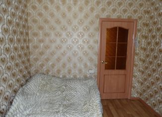 Продажа четырехкомнатной квартиры, 77 м2, Берёзовский, проспект Шахтёров, 2