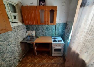 Продам 3-ком. квартиру, 42.2 м2, Артём, Московская улица, 12