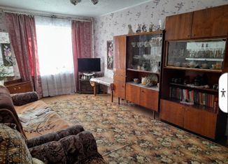 Продажа 2-ком. квартиры, 44.5 м2, Амурск, Октябрьский проспект, 2