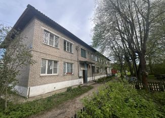 Продаю 2-ком. квартиру, 45.8 м2, Тверская область, Школьная улица, 10